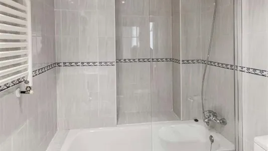 Apartments in Valencia Ciutat Vella - photo 5