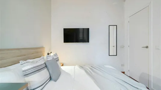 Rooms in Barcelona Gràcia - photo 2