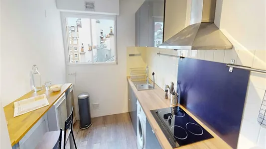 Rooms in Paris 17ème arrondissement - photo 7