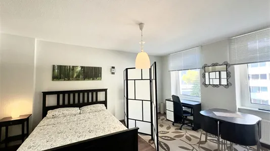 Apartments in Berlin Steglitz-Zehlendorf - photo 1