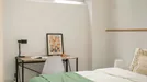 Room for rent, Barcelona Ciutat Vella, Barcelona, &lt;span class=&quot;blurred street&quot; onclick=&quot;ProcessAdRequest(11544430)&quot;&gt;&lt;span class=&quot;hint&quot;&gt;See streetname&lt;/span&gt;[xxxxxxxxxxxxx]&lt;/span&gt;