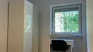 Room for rent, Munich, &lt;span class=&quot;blurred street&quot; onclick=&quot;ProcessAdRequest(13596909)&quot;&gt;&lt;span class=&quot;hint&quot;&gt;See streetname&lt;/span&gt;[xxxxxxxxxxxxx]&lt;/span&gt;