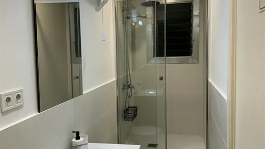 Rooms in Barcelona Eixample - photo 8