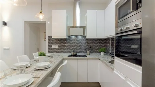 Rooms in Madrid Centro - photo 7