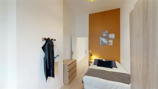 Rooms in Lyon - photo 2
