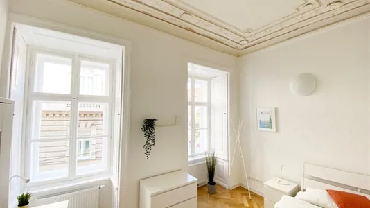 Rooms in Wien Wieden - photo 1
