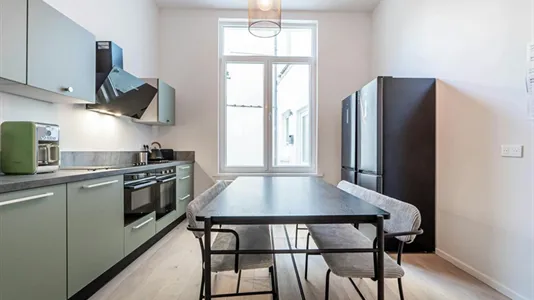 Rooms in Brussels Sint-Gillis - photo 5