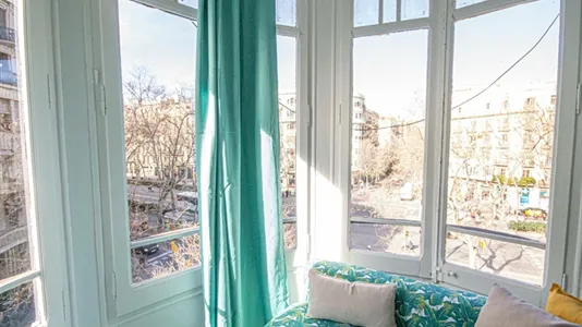 Rooms in Barcelona Eixample - photo 5