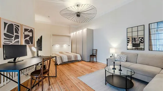 Apartments in Berlin Friedrichshain-Kreuzberg - photo 8