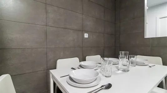Rooms in Madrid Retiro - photo 9