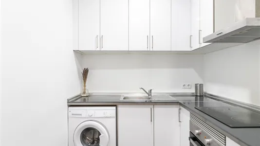 Apartments in Barcelona Ciutat Vella - photo 7