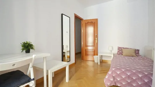 Rooms in Madrid Centro - photo 2