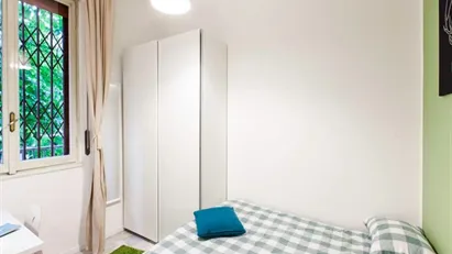 Room for rent in Milano Zona 6 - Barona, Lorenteggio, Milan