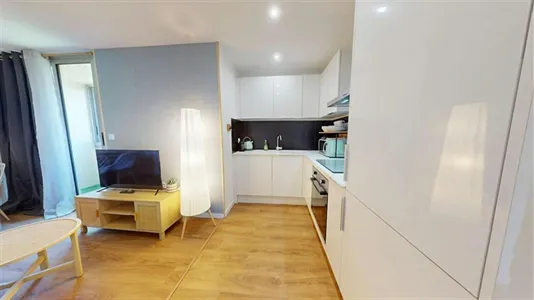 Rooms in Lyon - photo 7