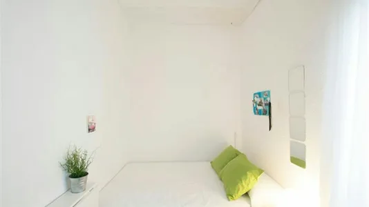 Rooms in Madrid Centro - photo 4