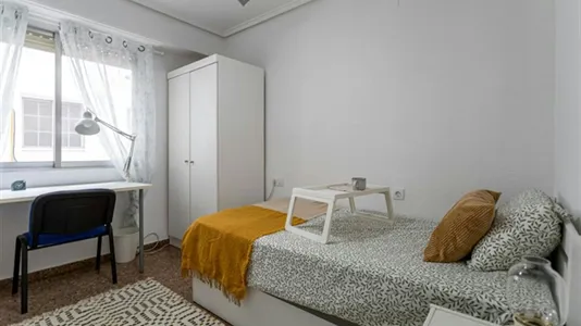 Rooms in Valencia Poblats Marítims - photo 1