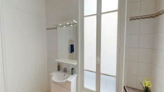 Rooms in Paris 7ème arrondissement - photo 9