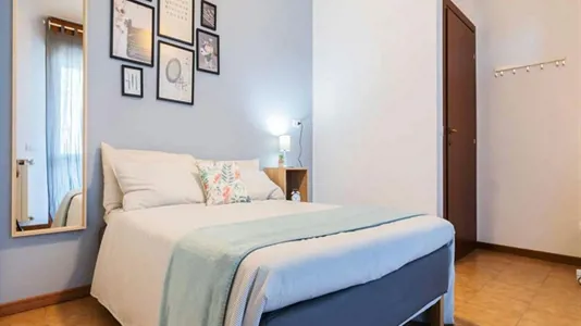 Rooms in Milano Zona 5 - Vigentino, Chiaravalle, Gratosoglio - photo 3