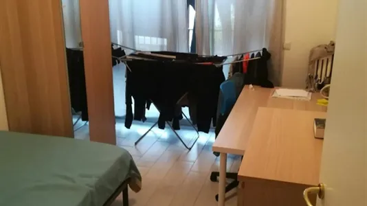 Rooms in Roma Municipio II – Parioli/Nomentano - photo 3