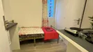 Apartment for rent, Créteil, Île-de-France, &lt;span class=&quot;blurred street&quot; onclick=&quot;ProcessAdRequest(13217481)&quot;&gt;&lt;span class=&quot;hint&quot;&gt;See streetname&lt;/span&gt;[xxxxxxxxxxxxx]&lt;/span&gt;