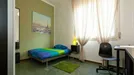 Room for rent, Bologna, Emilia-Romagna, &lt;span class=&quot;blurred street&quot; onclick=&quot;ProcessAdRequest(10194894)&quot;&gt;&lt;span class=&quot;hint&quot;&gt;See streetname&lt;/span&gt;[xxxxxxxxxxxxx]&lt;/span&gt;