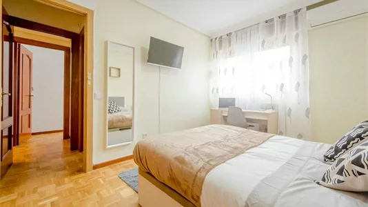 Rooms in Madrid Fuencarral-El Pardo - photo 2