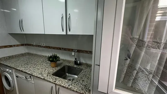 Rooms in Coslada - photo 3