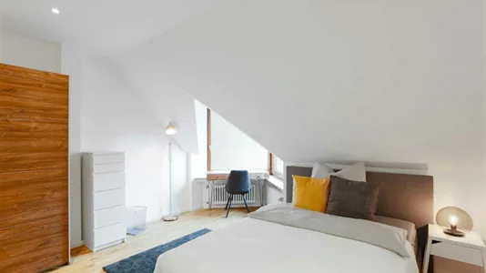 Rooms in Frankfurt Süd - photo 2