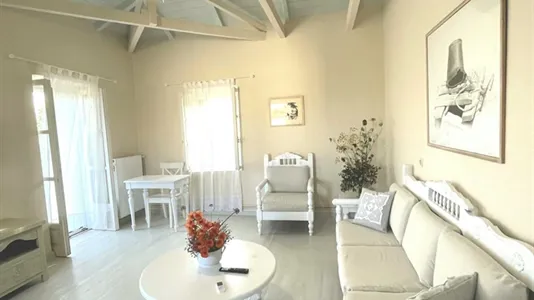 Houses in Pylos-Nestoras - photo 7