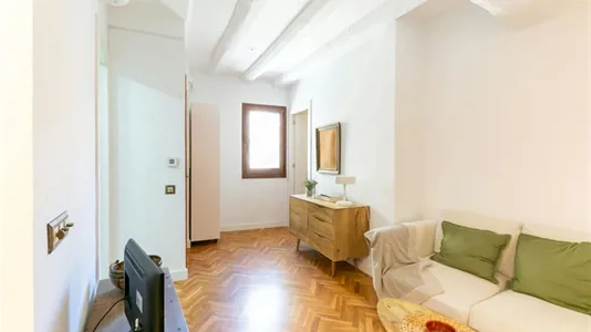 Apartments in Barcelona Ciutat Vella - photo 3