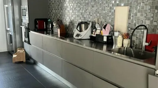 Houses in Nanterre - photo 6