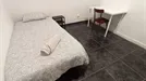 Room for rent, Las Barranquillas, Comunidad de Madrid, Calle de Cardeñosa, Spain