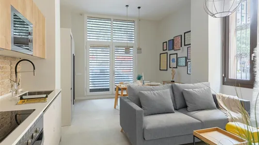 Apartments in Barcelona Eixample - photo 2