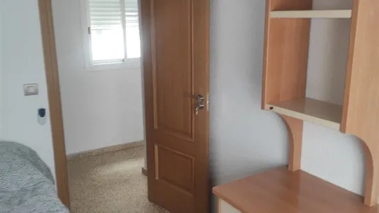 Rooms in Burjassot - photo 3