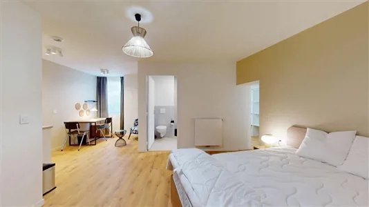 Rooms in Nanterre - photo 2