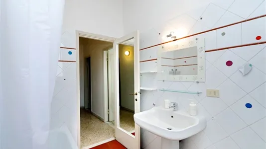 Rooms in Florence - photo 10