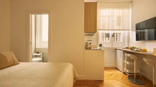 Apartments in Madrid Centro - photo 2