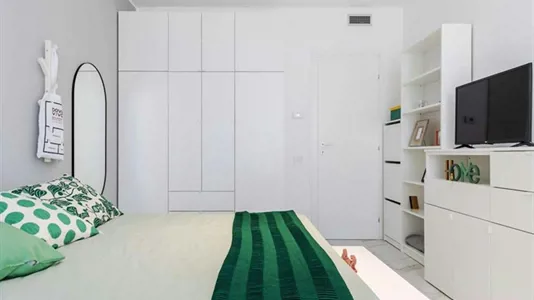 Rooms in Milano Zona 5 - Vigentino, Chiaravalle, Gratosoglio - photo 1