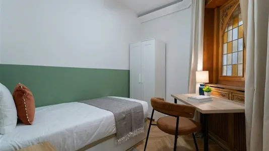 Rooms in Madrid Moncloa-Aravaca - photo 1