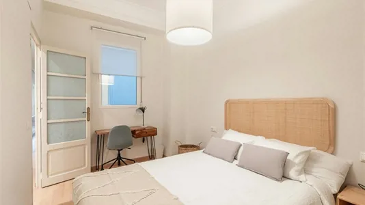 Rooms in Valencia Extramurs - photo 1