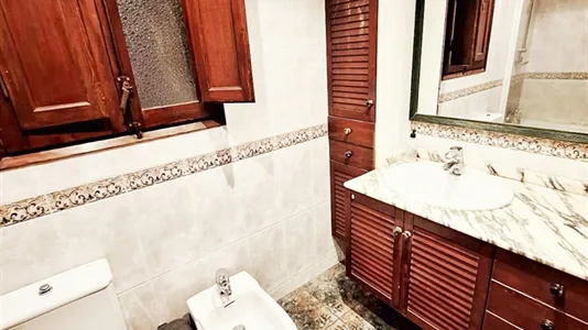 Rooms in Barcelona Ciutat Vella - photo 3