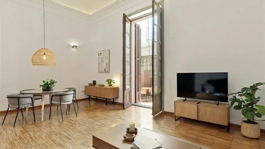 Apartments in Barcelona Ciutat Vella - photo 2