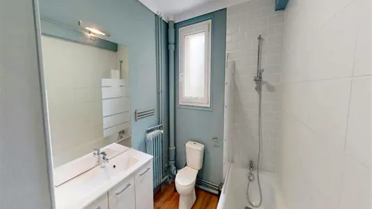 Rooms in Paris 17ème arrondissement - photo 8