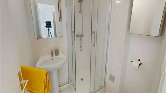 Rooms in Paris 15ème arrondissement - photo 8