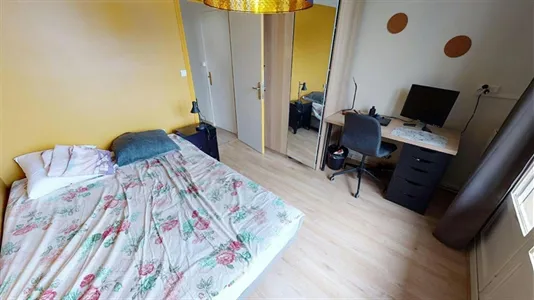 Rooms in Grenoble - photo 4