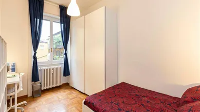 Room for rent in Milano Zona 4 - Vittoria, Forlanini, Milan