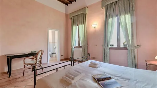 Apartments in Florence - photo 4
