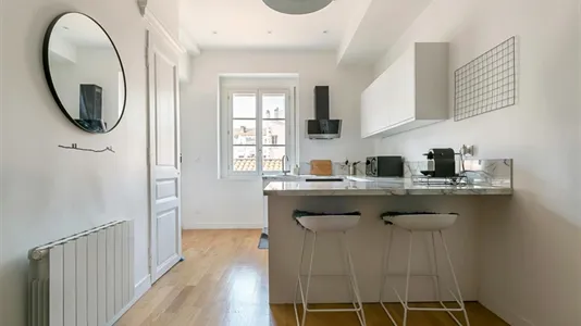 Apartments in Lyon - photo 4
