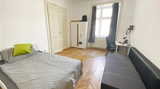 Rooms in Vienna Alsergrund - photo 1