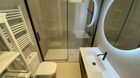 Rooms in Madrid Retiro - photo 10